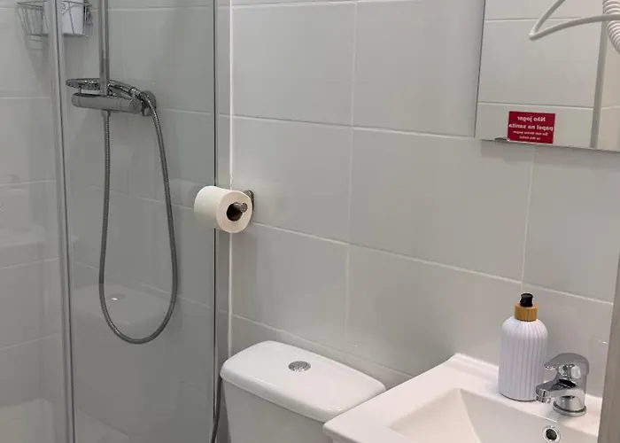 Quarto em Acomodações Particulares - Conde Do Redondo Lisboa