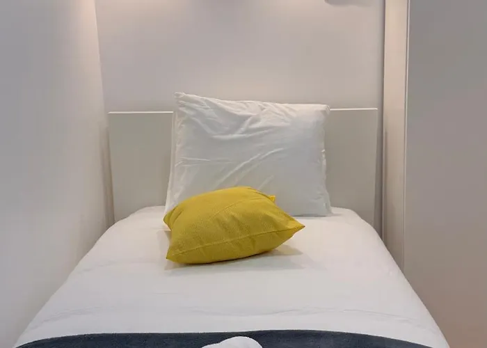 Quarto em Acomodações Particulares - Conde Do Redondo *